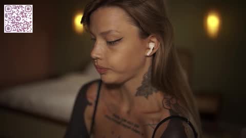 Snapshot of mileeena chatting on 02-28-26, 10:05 M Telegram mamagotachannel online show from 02-28-26, 10:05