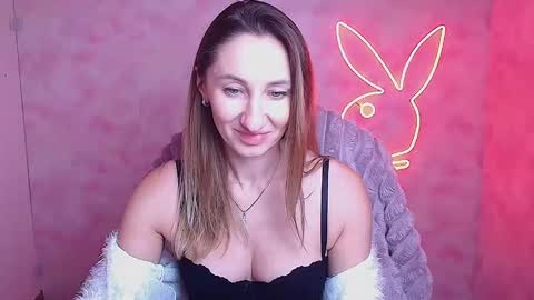 Snapshot of milena_sunny_ chatting on 02-07-26, 06:28 Milena online show from 02-07-26, 06:28