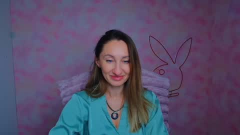 Snapshot of milena_sunny_ chatting on 02-27-26, 06:35 Milena online show from 02-27-26, 06:35