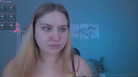 Snapshot of miles_candy chatting on 02-16-26, 07:43 Sweet Miles online show from 02-16-26, 07:43