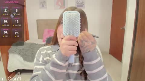 Miley online show from 02-15-25, 01:27