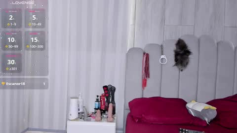 Snapshot of mileyerikson chatting on 09-18-25, 02:19 MILEY online show from 09-18-25, 02:19