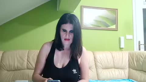 Snapshot of milf44milf chatting on 05-25-26, 05:41 milf44milf online show from 05-25-26, 05:41