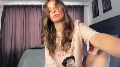 Victoria  online show from 10-30-25, 07:25