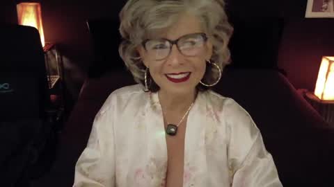 Snapshot of milf_ette chatting on 04-26-26, 05:43 Fabiola online show from 04-26-26, 05:43