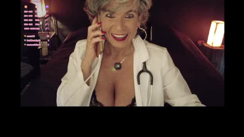 Snapshot of milf_ette chatting on 05-26-26, 01:12 Fabiola online show from 05-26-26, 01:12