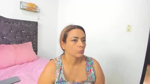 milf_hugeboobs online show from 02-21-26, 06:53
