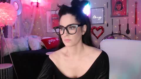 Snapshot of milf_lacey chatting on 02-13-25, 11:15 Milf Lacey online show from 02-13-25, 11:15