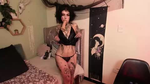 Isabella online show from 03-02-26, 01:40