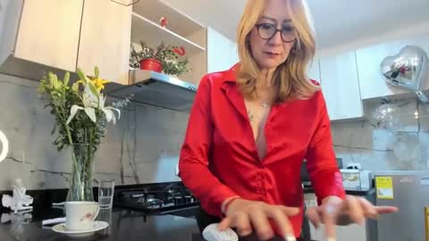 Snapshot of milfashley chatting on 01-26-25, 04:51 ASHLEY online show from 01-26-25, 04:51