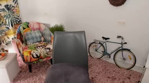 MilfElla online show from 01-21-25, 10:41