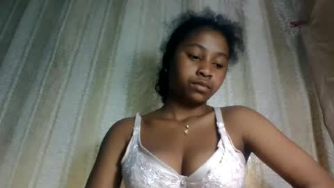 Snapshot of milinasy chatting on 06-24-26, 07:02 milinasy online show from 06-24-26, 07:02