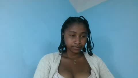 Snapshot of milinasy chatting on 07-16-26, 06:47 milinasy online show from 07-16-26, 06:47
