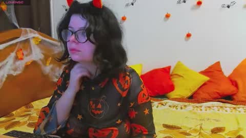 MilisaSweet online show from 10-31-25, 08:21