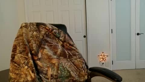 Snapshot of militaryfratboy chatting on 05-20-26, 02:23 militaryfratboy online show from 05-20-26, 02:23