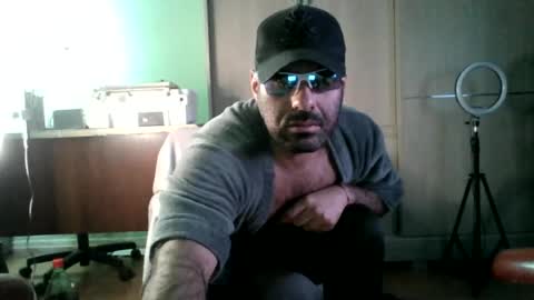 Snapshot of militaryx chatting on 06-25-26, 05:12 militaryx online show from 06-25-26, 05:12