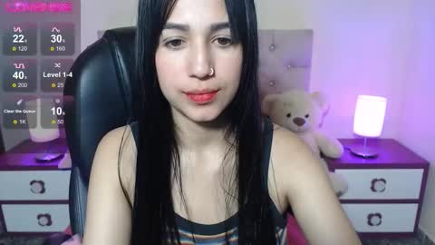 Snapshot of milk_little4u chatting on 10-22-25, 03:40 luci online show from 10-22-25, 03:40