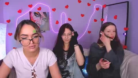 Snapshot of milki_wey chatting on 02-18-26, 08:27 Mila online show from 02-18-26, 08:27