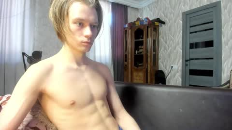 Isaac online show from 01-07-26, 07:11