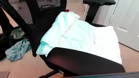 Snapshot of milkshake1_2 chatting on 12-07-24, 12:30 milkshake1_2 online show from 12-07-24, 12:30