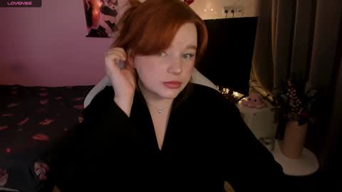 Snapshot of milky_wayx chatting on 12-24-24, 07:06 Lisa online show from 12-24-24, 07:06