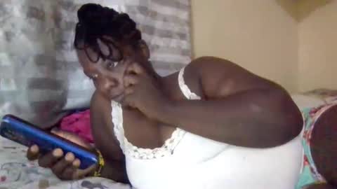 Snapshot of milkyebony254 chatting on 12-05-25, 09:40 milkyebony254 online show from 12-05-25, 09:40