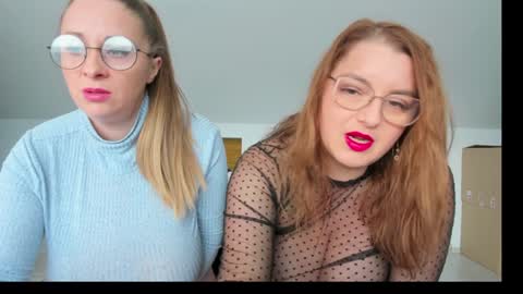 Snapshot of milkykandy chatting on 11-16-25, 07:47 Livia online show from 11-16-25, 07:47