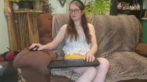 Peach Doll online show from 01-03-25, 10:40