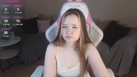 Ula online show from 11-09-25, 04:38