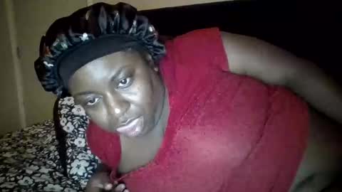 Snapshot of milkyway5555 chatting on 10-09-25, 02:09 Pretty wet brown online show from 10-09-25, 02:09