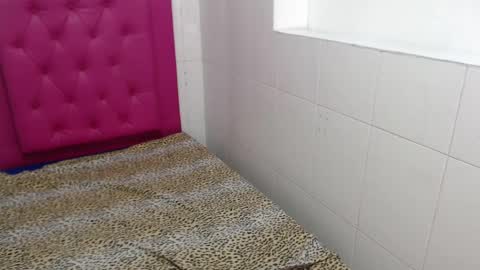 milkyway_18 online show from 02-16-25, 06:43