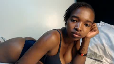 milla_armani online show from 06-14-26, 11:12