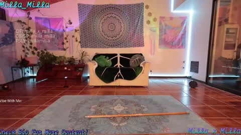 milla_milla online show from 03-22-26, 06:28