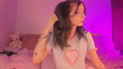 Snapshot of milla_remmy chatting on 05-08-26, 09:20 Milla online show from 05-08-26, 09:20