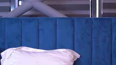 Snapshot of milla_serene chatting on 10-06-25, 05:49 Milla online show from 10-06-25, 05:49