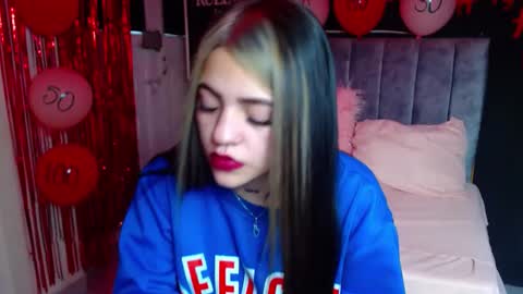 Violeta online show from 02-13-25, 03:56