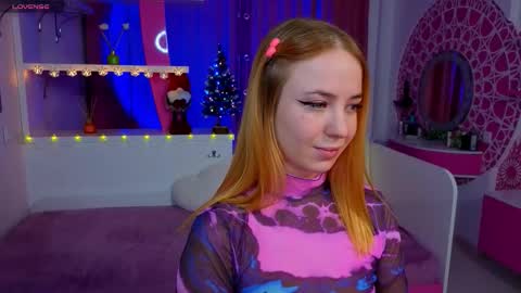 Snapshot of millana_hot chatting on 12-20-25, 12:07 Milana online show from 12-20-25, 12:07