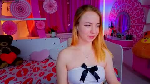 Snapshot of millana_hot chatting on 03-05-26, 06:37 Milana online show from 03-05-26, 06:37