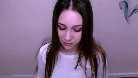 Milla online show from 04-18-26, 11:36