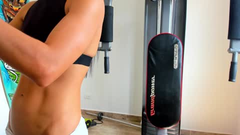 Snapshot of miller_fit_ chatting on 01-21-25, 03:43 Lissa online show from 01-21-25, 03:43