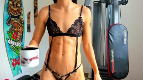 Snapshot of miller_fit_ chatting on 01-28-25, 05:24 Lissa online show from 01-28-25, 05:24