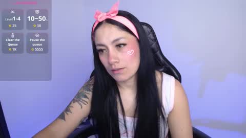 Snapshot of millie_bobby_ chatting on 11-24-25, 02:17 Millie Bobby online show from 11-24-25, 02:17