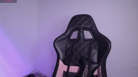 Snapshot of millie_bobby_ chatting on 04-30-26, 09:52 Millie Bobby online show from 04-30-26, 09:52