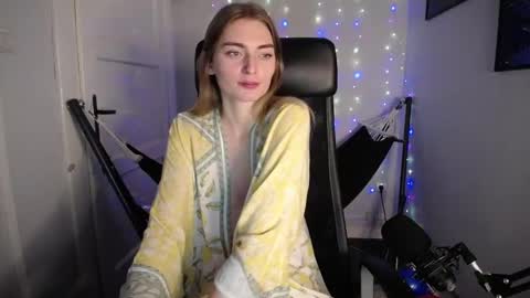 Snapshot of millie_lacroix chatting on 12-12-24, 05:15 millie_lacroix online show from 12-12-24, 05:15