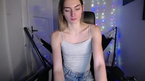 Snapshot of millie_lacroix chatting on 01-25-25, 02:14 millie_lacroix online show from 01-25-25, 02:14