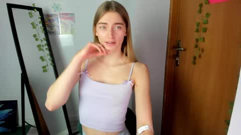 millie_lacroix online show from 04-30-26, 09:37