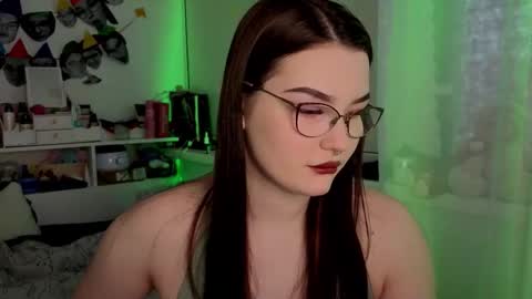 Millie online show from 11-07-25, 05:29