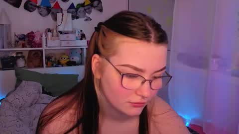 Millie online show from 11-28-25, 08:06