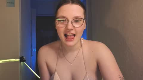 Millie online show from 02-05-26, 05:39