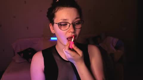 Millie online show from 06-03-26, 12:30